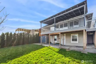 Well located close to I-5, delicious restaurants, grocery options, great services, fun shops and multiple transportation options