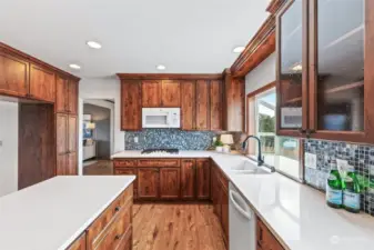 Soft-Close drawers in custom cabinetry