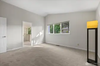 Spacious master suite w/5-piece bath and walk-in closet on the upper level.
