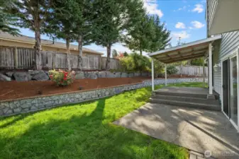 Fully fenced peaceful yard.