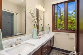 2nd Full bath on main floor