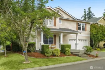 4 beds 2.5 baths corner lot home with bright light offers the perfect blend of comfort and convenience.