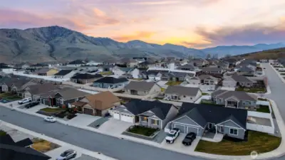 Picture-perfect neighborhood surrounded by lovely geological features of the area!