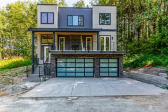 Stunning New Build on a quiet dead end road bordered by Coal Creek