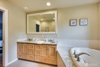 Two sinks, jetted tub, heated floor