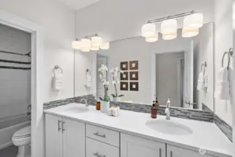 Upper floor bathroom