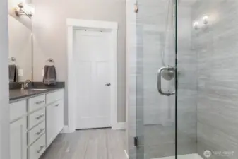 Large shower in the primary ensuite bathroom.