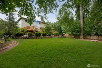 Just wait until you see the huge back yard and expansive entertainers deck! More to come in the additional photos.