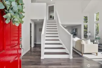 Gracious entry that is filled with natural light