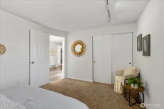 Different angle of 2nd bedroom