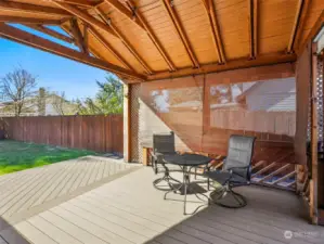 Covered deck - privacy screens