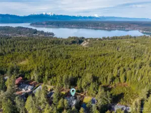 Hood Canal and Olympic Peninsula recreation is just minutes away!