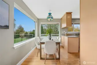 Additional dining area
