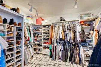 Extra-large walk-in closet in primary suite