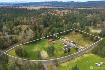 2X 2.75 LOTS - 5.5 ACRES!