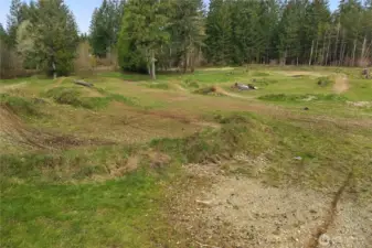 DIRT BIKE TRACK