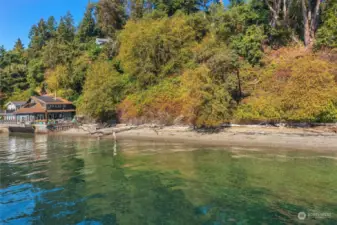 The property includes 120 feet of shoreline. This is a nice beach for walking when the tide is out.