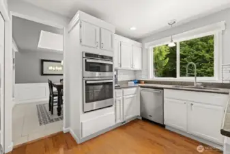 Stainless kitchen appliances and undermount sink.