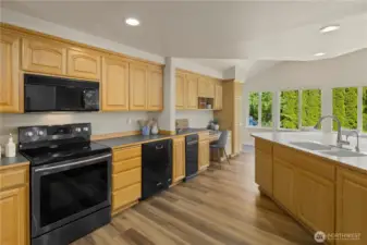 Cabinets galore~