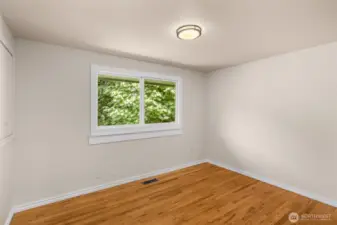 Second guest bedroom on the mail level