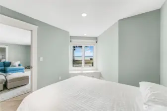 Third bedroom.
