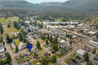 Just 2 blocks to all of Downtown North Bend - shops, cafes, coffee, brew pubs & grocery!