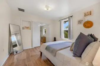 Spacious primary BR with walk-in closet.
