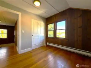 Up stairs bedroom 1
