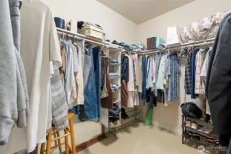 Walk in closet