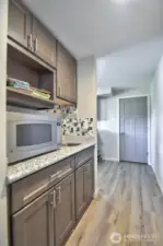 Who wouldn't want a butler's pantry for more work space and more storage space