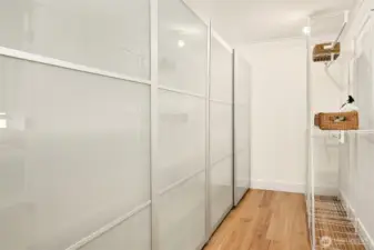 Walk in closet