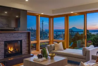 Sweeping views of the city skyline, Puget Sound,  and Mt. Rainier—stunning from sunrise to sunset