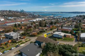 Ideally located in Magnolia and just 15 mins from downtown