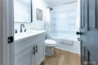 Highly desirable full primary bath!
