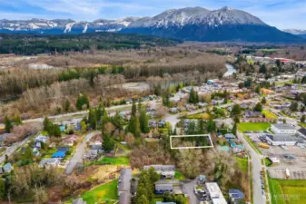 6,000 sq/ft lot in downtown Snoqualmie