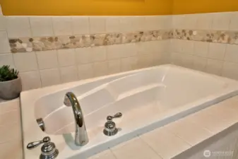 Who doesn't love a deep tub for a good soak?