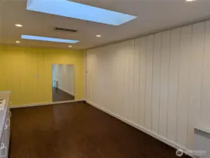 Exercise/guest space.