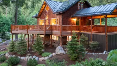 Welcome to Antler Hideaway