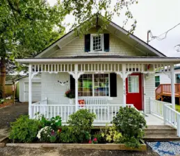 GULL COTTAGE