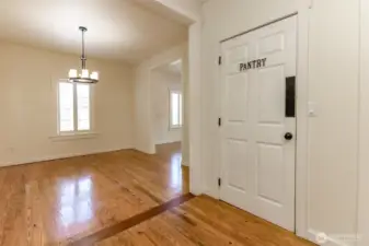 Diningrm and Pantry