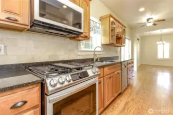 Kitchen right