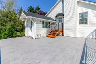 Rooftop Deck entrance from main through kitchen OR Primary