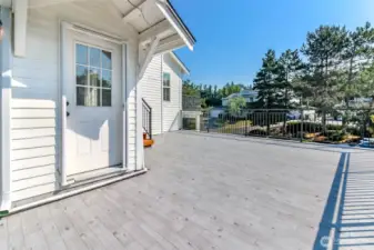 Access from Main to Rooftop Deck