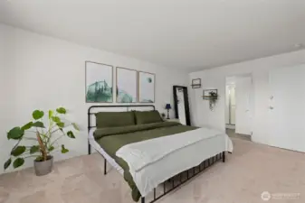 A true en-suite with large closet and a 3/4 bath