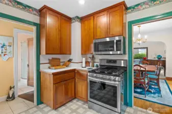 With the stove tucked near the doorway, you can stay connected to the activities in the nearby rooms while cooking.