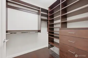 Walk-in Closet