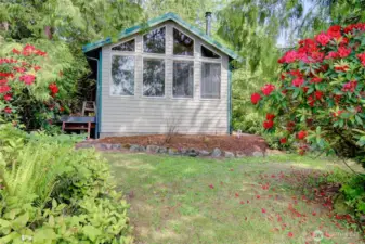 Adorable Lake Cavanaugh legacy cabin.