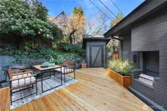 A secluded entertainer's dream patio