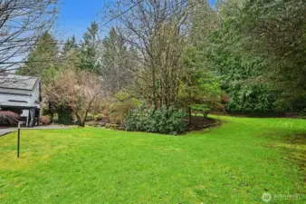 Plenty of space for lawn sports and gardening.