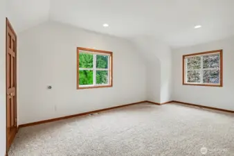 Art studio or 5th bedroom adjacent to the large bonus room.
